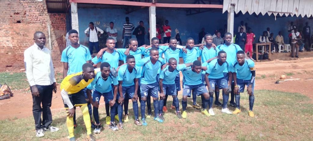 Football : l’institut KAVAGHENDI affronte en finale l’institut de Butembo en interscolaire.