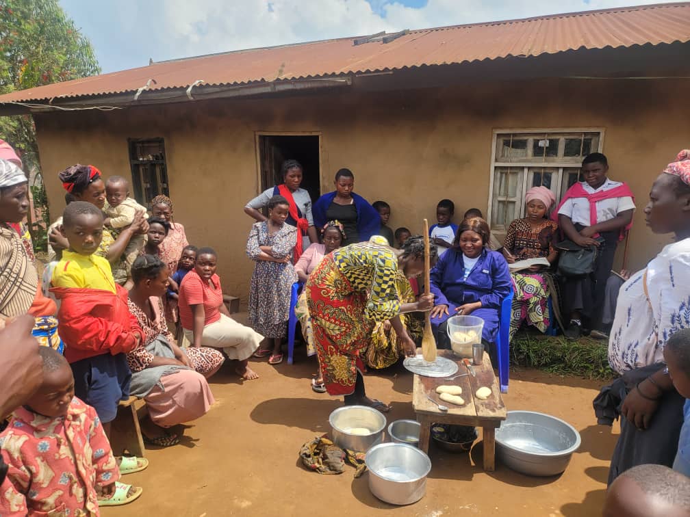 Masika Maghulu Arlette, candidate No 71 à la provinciale ville de Butembo poursuit des séances de formation des mamans commune par commune